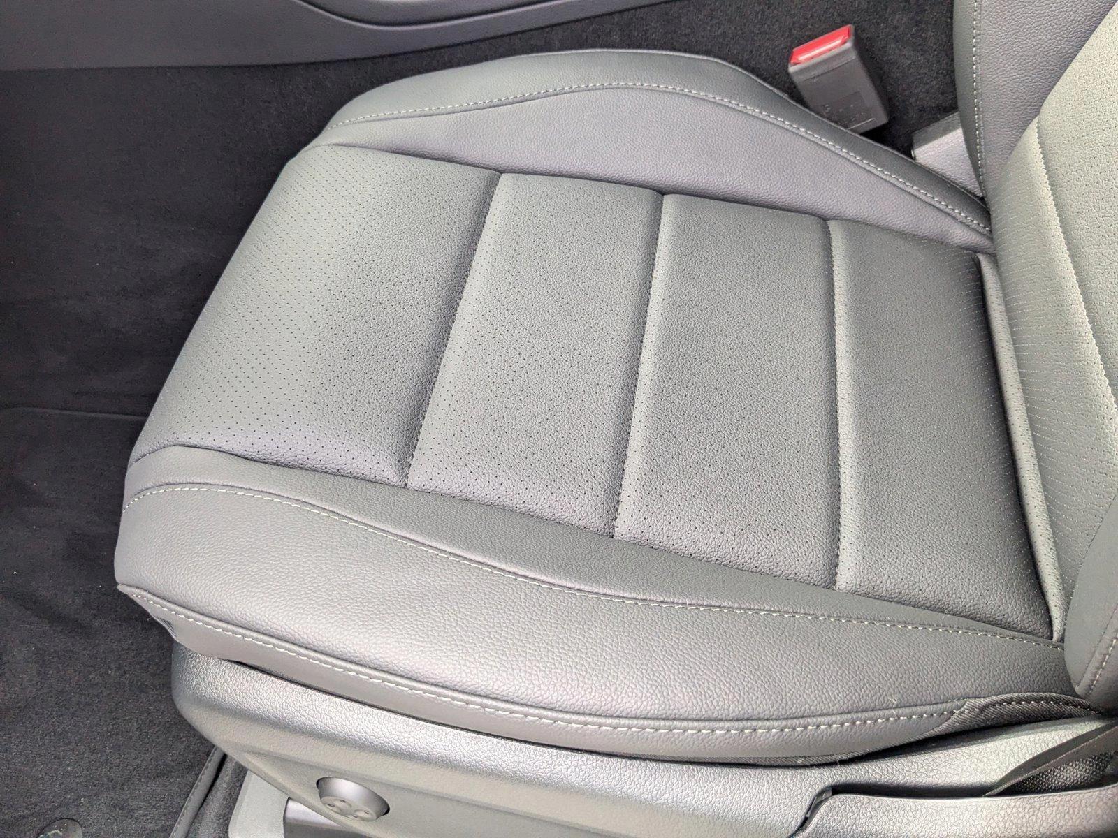 2025 Mercedes-Benz GLE Vehicle Photo in Miami, FL 33169