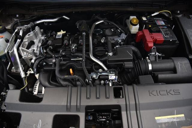 2025 Nissan Kicks Vehicle Photo in Ballwin, MO 63011