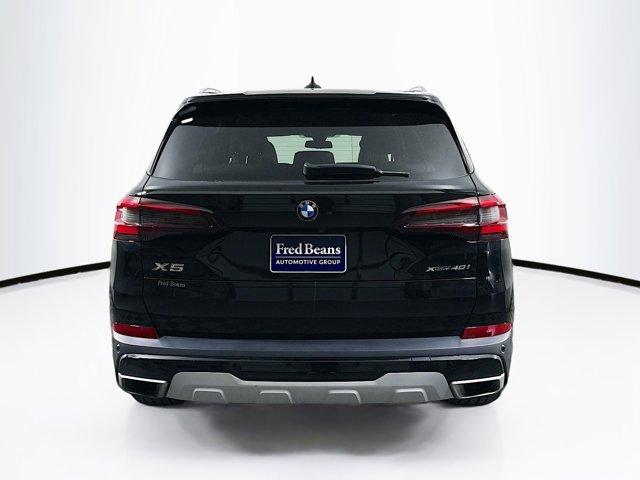 2023 BMW X5 xDrive40i Vehicle Photo in Doylsetown, PA 18901