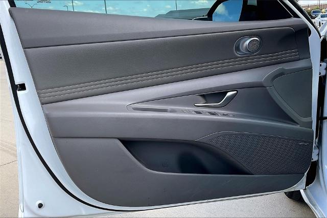 2022 Hyundai ELANTRA Vehicle Photo in Grapevine, TX 76051