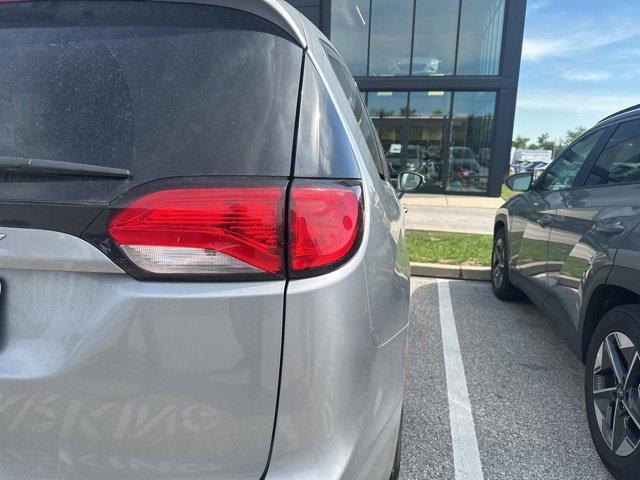 2017 Chrysler Pacifica Vehicle Photo in Trevose, PA 19053