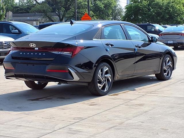 2025 Hyundai ELANTRA Vehicle Photo in Peoria, IL 61615