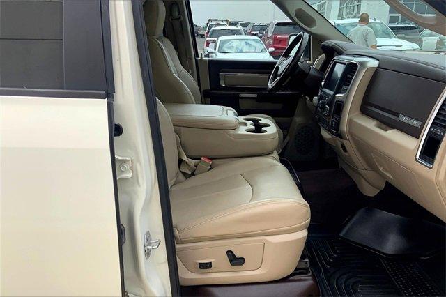 2017 Ram 1500 Vehicle Photo in TOPEKA, KS 66609-0000
