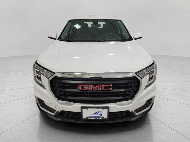 2024 GMC Terrain Vehicle Photo in NEENAH, WI 54956-2243