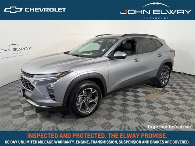 2025 Chevrolet Trax Vehicle Photo in ENGLEWOOD, CO 80113-6708