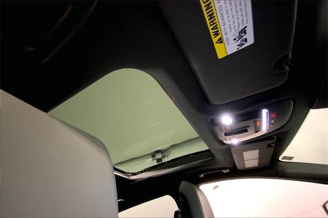 2023 Kia Sportage Vehicle Photo in Lees Summit, MO 64086