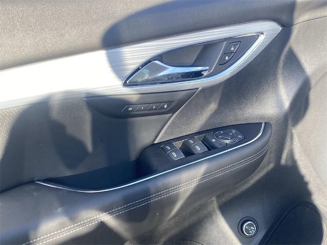 2024 Buick Envision Vehicle Photo in GOODYEAR, AZ 85338-1310