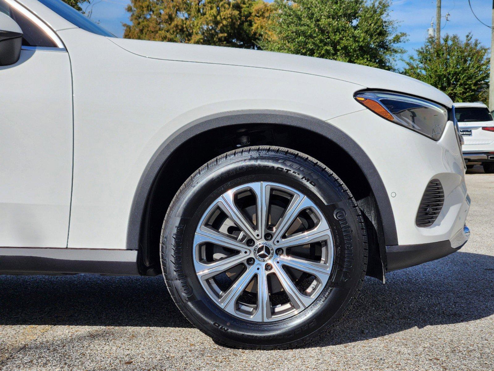 2024 Mercedes-Benz GLC Vehicle Photo in HOUSTON, TX 77079