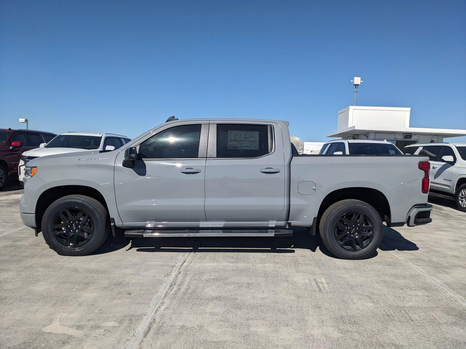 2025 Chevrolet Silverado 1500 Vehicle Photo in MIAMI, FL 33172-3015