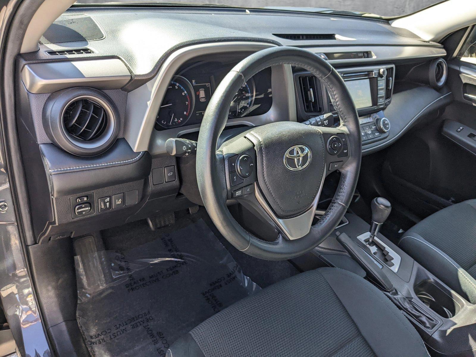 2018 Toyota RAV4 Vehicle Photo in Davie, FL 33331