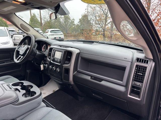 2017 Ram 1500 Vehicle Photo in MEDINA, OH 44256-9631