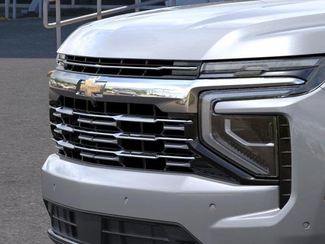 2025 Chevrolet Suburban Vehicle Photo in HOUSTON, TX 77054-4802