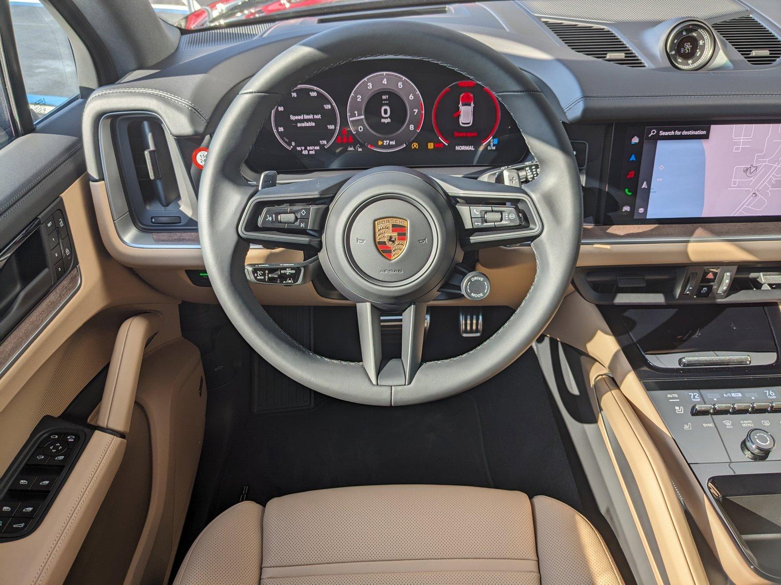 2024 Porsche Cayenne Vehicle Photo in Maitland, FL 32751