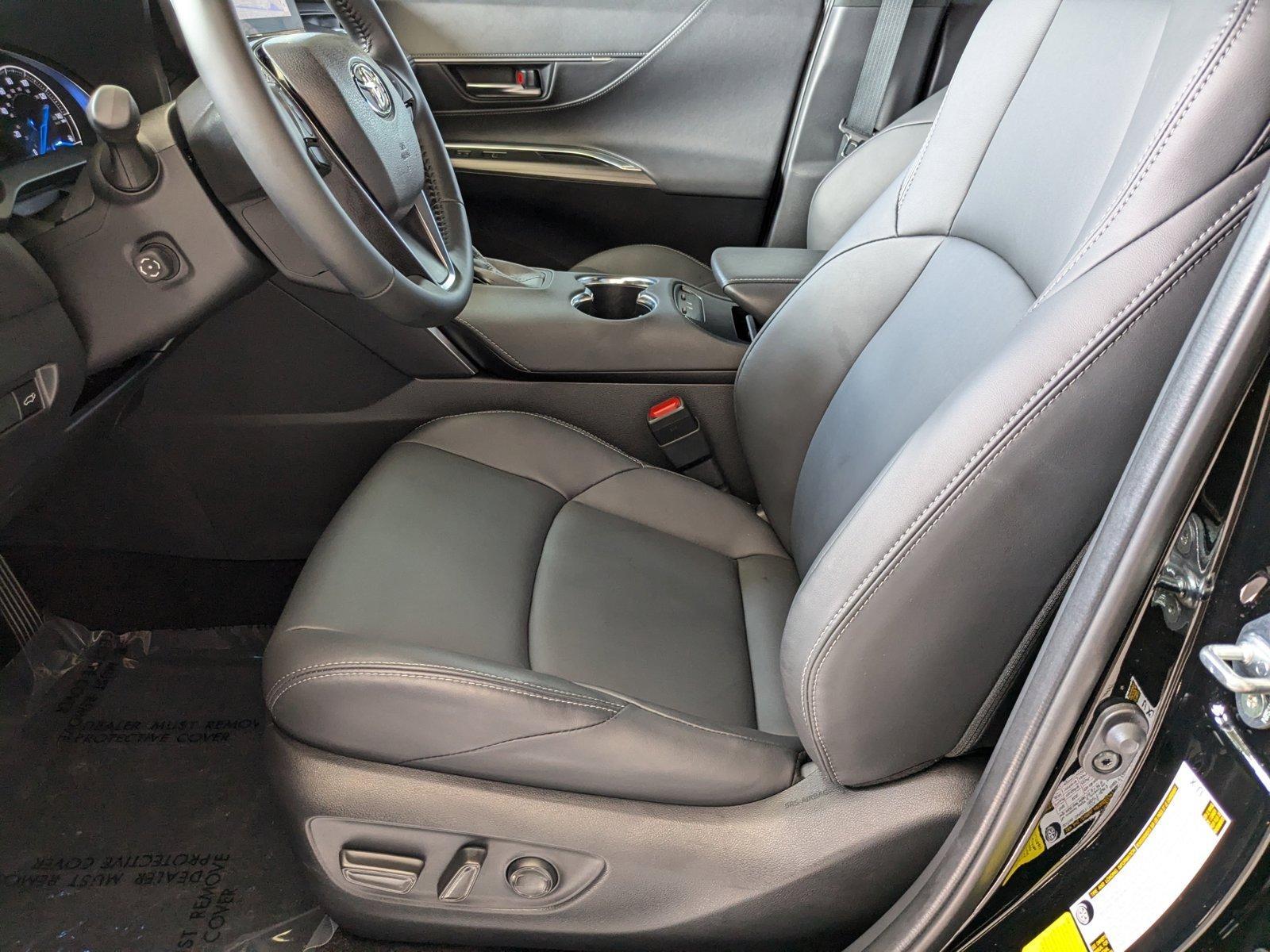 2024 Toyota Venza Vehicle Photo in Miami, FL 33015