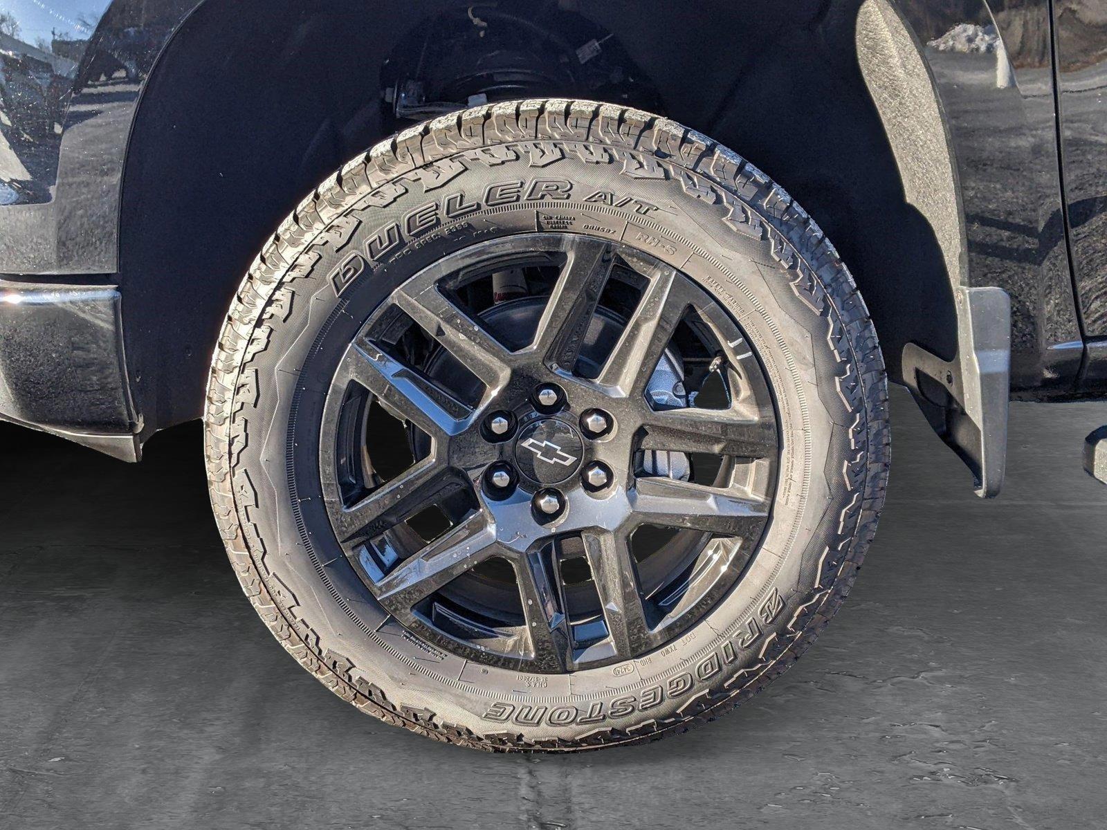 2025 Chevrolet Silverado 1500 Vehicle Photo in TIMONIUM, MD 21093-2300