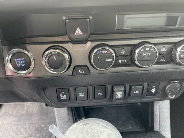 2022 Toyota Tacoma 4WD Vehicle Photo in Philadelphia, PA 19116