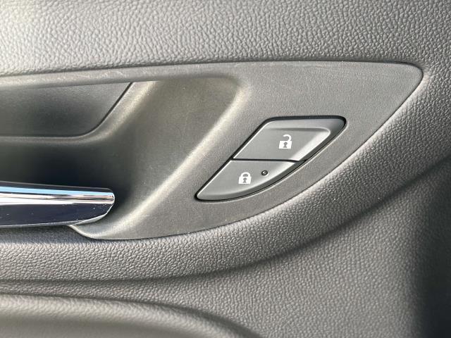 2022 Chevrolet Equinox Vehicle Photo in Roslyn, NY 11576