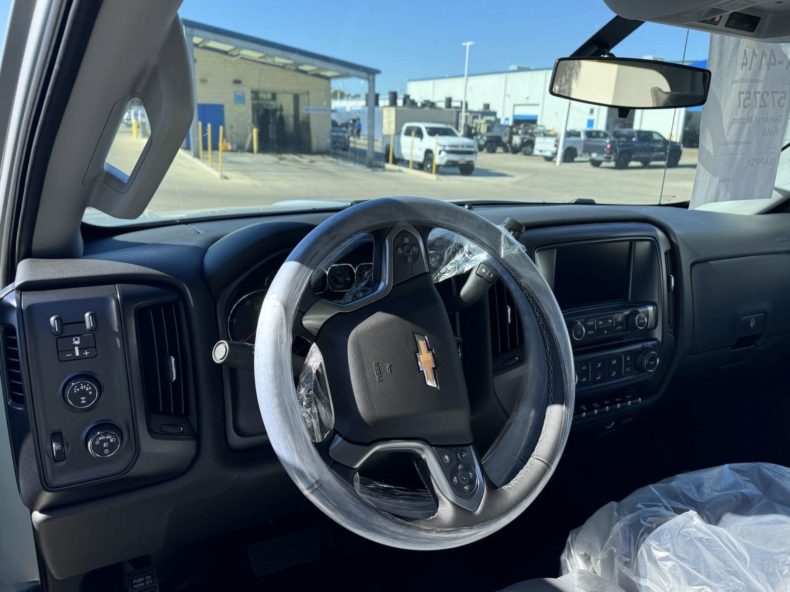 2024 Chevrolet Silverado 5500 HD Vehicle Photo in GEORGETOWN, TX 78626-7508