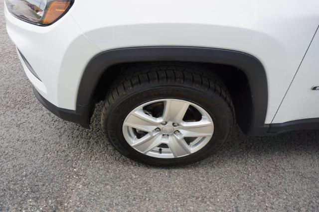 2022 Jeep Compass Vehicle Photo in FAIRMONT, WV 26554-2318