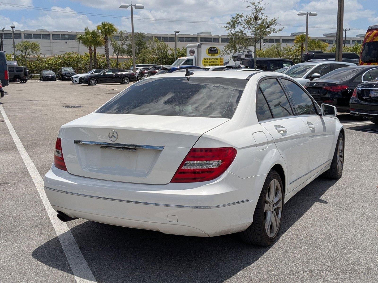 2014 Mercedes-Benz C-Class Vehicle Photo in Miami, FL 33169