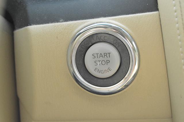 2013 INFINITI QX56 Vehicle Photo in Houston, TX 77090