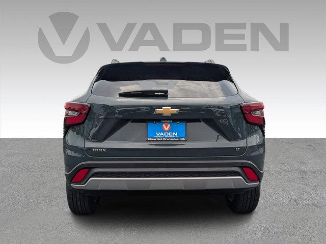 2025 Chevrolet Trax Vehicle Photo in BRUNSWICK, GA 31525-1881