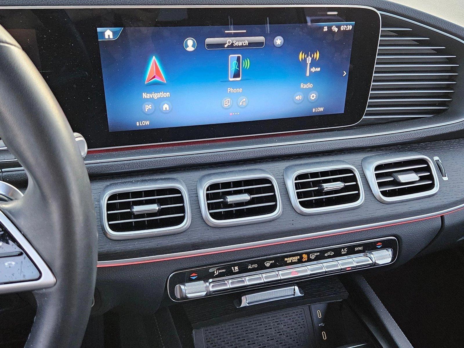 2024 Mercedes-Benz GLE Vehicle Photo in Pembroke Pines , FL 33027