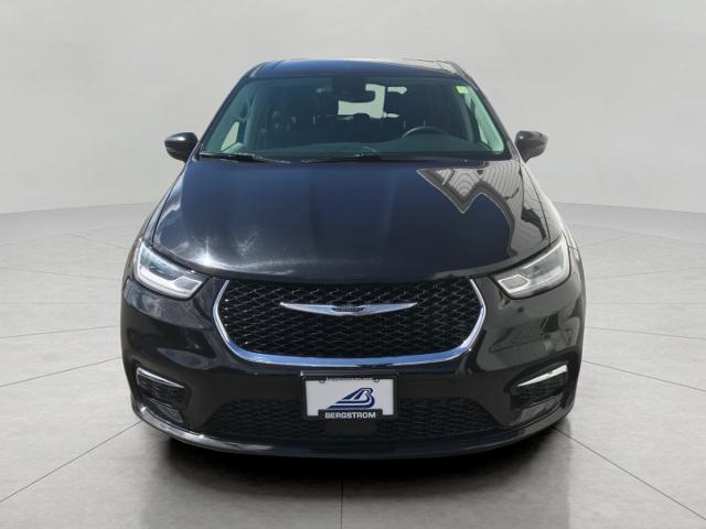 2023 Chrysler Pacifica Vehicle Photo in GREEN BAY, WI 54303-3330