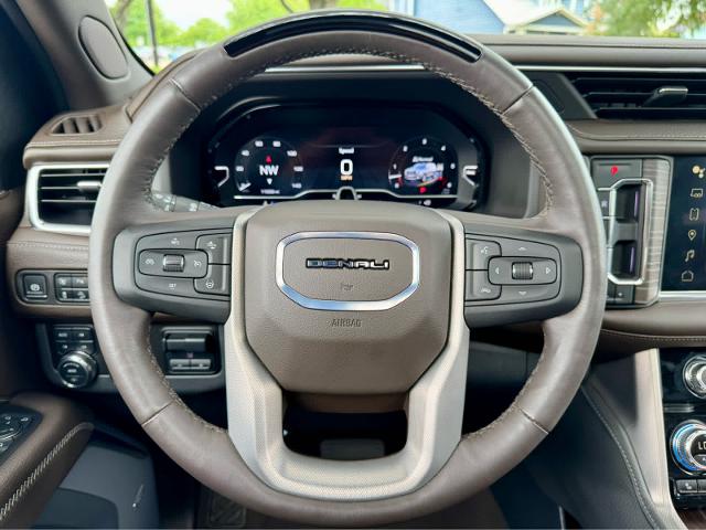 2024 GMC Yukon XL Vehicle Photo in DALLAS, TX 75209-3016