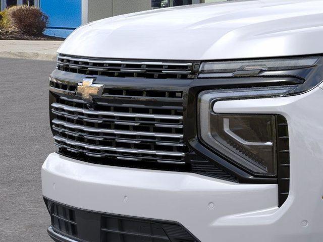 2025 Chevrolet Suburban Vehicle Photo in DANBURY, CT 06810-5034