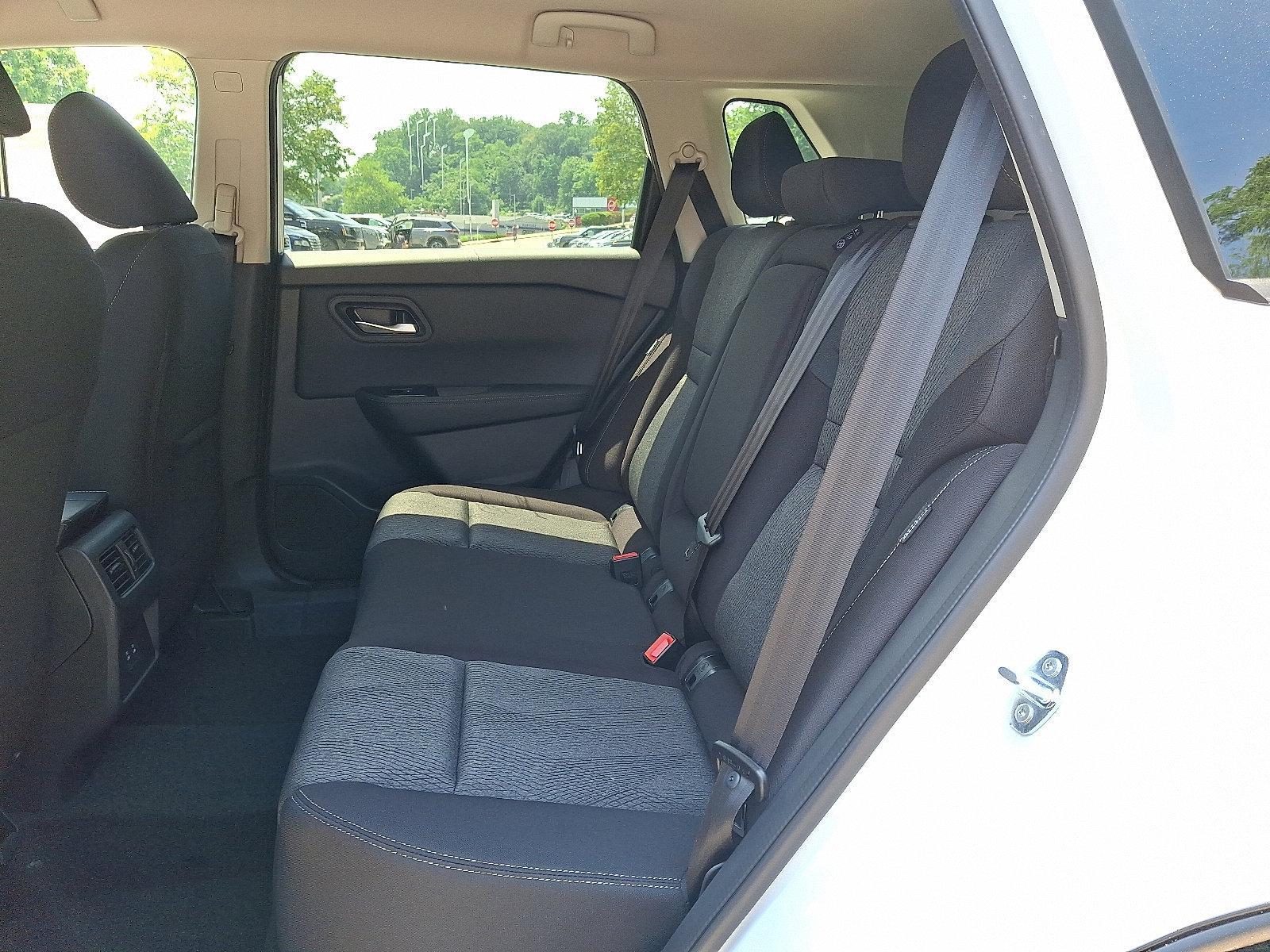 2025 Nissan Rogue Vehicle Photo in Jenkintown, PA 19046