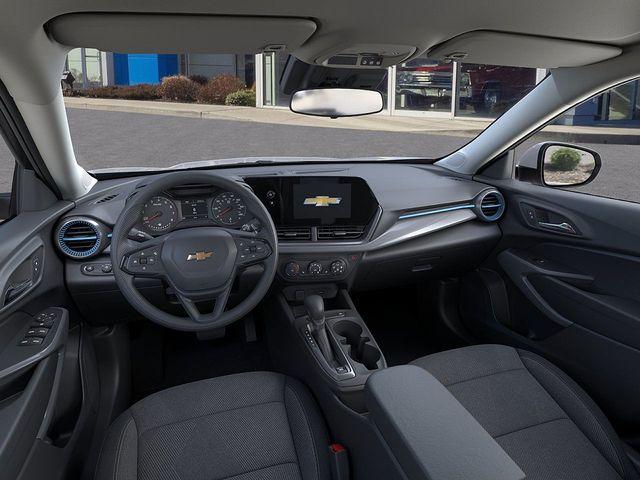 2025 Chevrolet Trax Vehicle Photo in DANBURY, CT 06810-5034