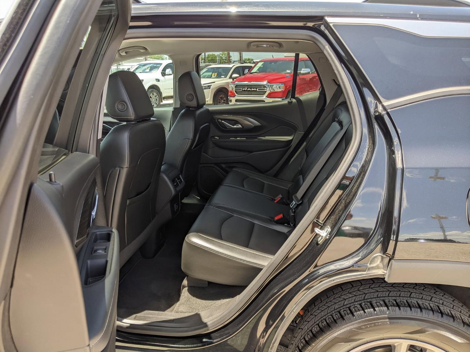 2024 GMC Terrain Vehicle Photo in Seguin, TX 78155
