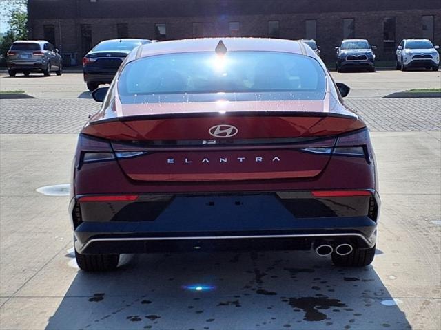 2025 Hyundai ELANTRA Vehicle Photo in Peoria, IL 61615