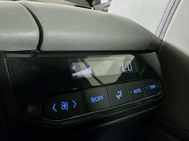 2020 Toyota Highlander Vehicle Photo in Flemington, NJ 08822