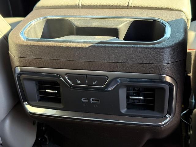 2025 GMC Sierra 2500 HD Vehicle Photo in COLUMBIA, MO 65203-3903