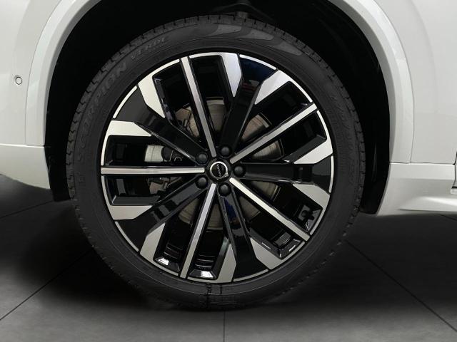 2026 Volvo XC90 Vehicle Photo in Appleton, WI 54913