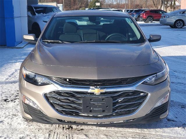 Used 2022 Chevrolet Malibu 1LT with VIN 1G1ZD5STXNF195456 for sale in Albion, MI