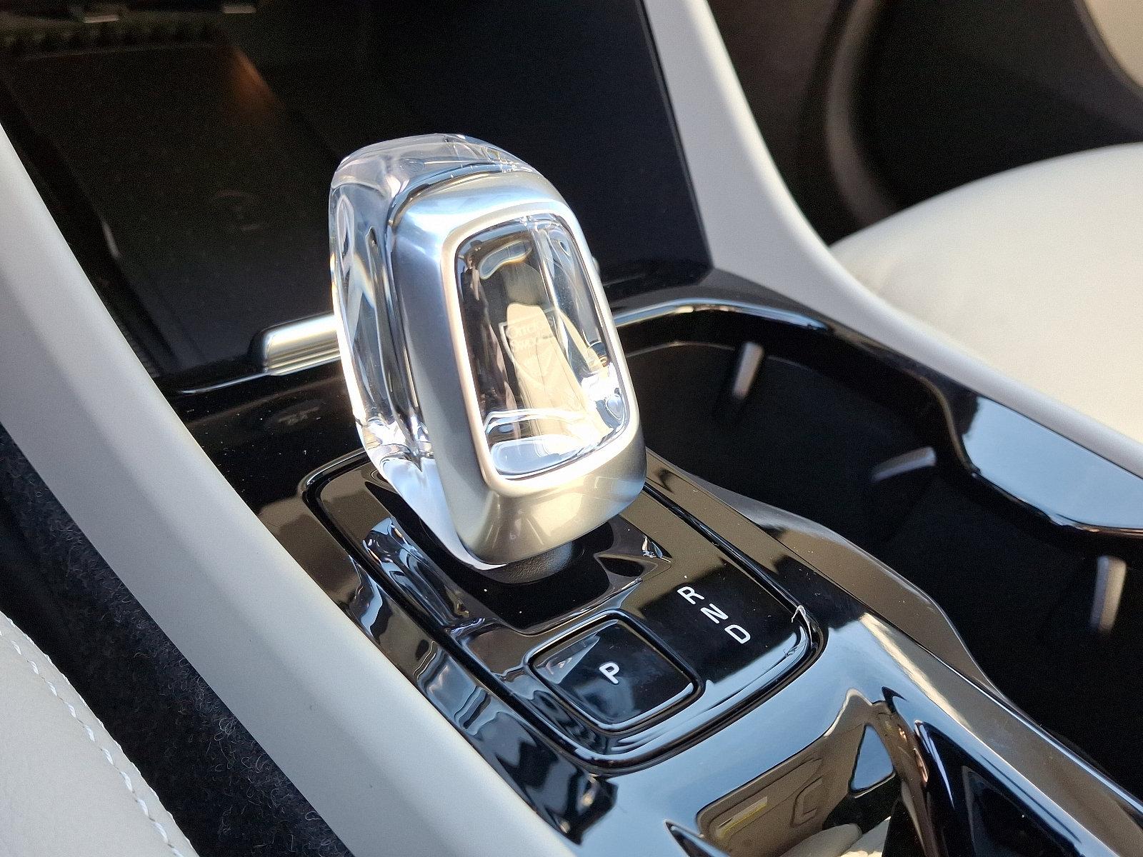 2025 Volvo XC40 Vehicle Photo in Trevose, PA 19053