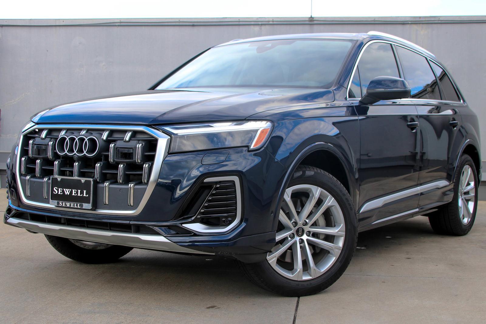 2025 Audi Q7 Vehicle Photo in SUGAR LAND, TX 77478