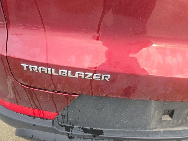 2023 Chevrolet Trailblazer Vehicle Photo in EVERETT, WA 98203-5662