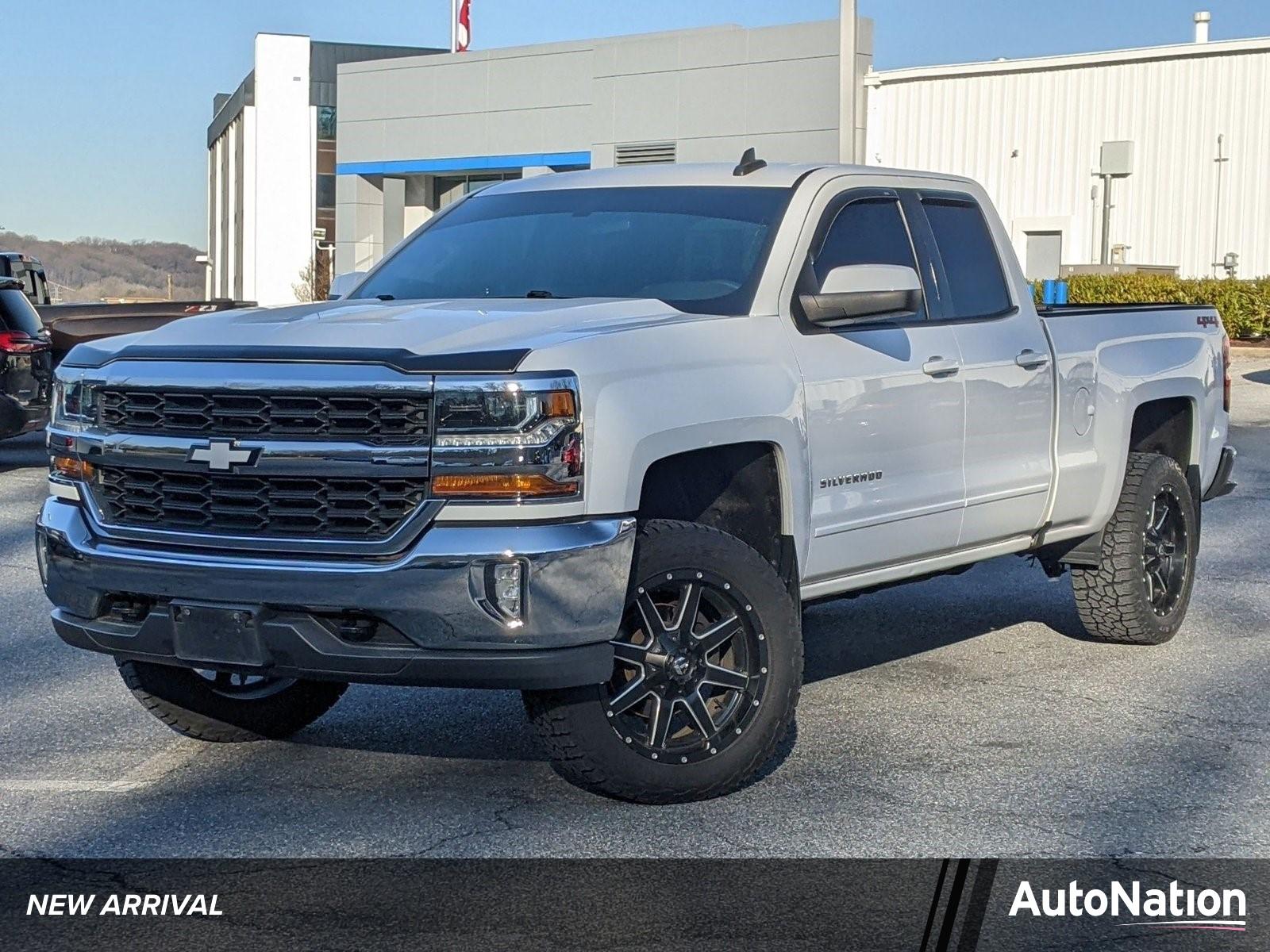 2018 Chevrolet Silverado 1500 Vehicle Photo in TIMONIUM, MD 21093-2300