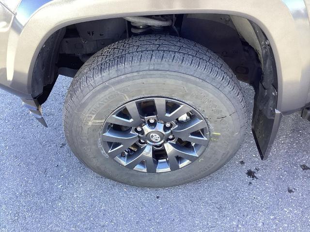 2022 Toyota Tacoma 4WD Vehicle Photo in GARDNER, MA 01440-3110