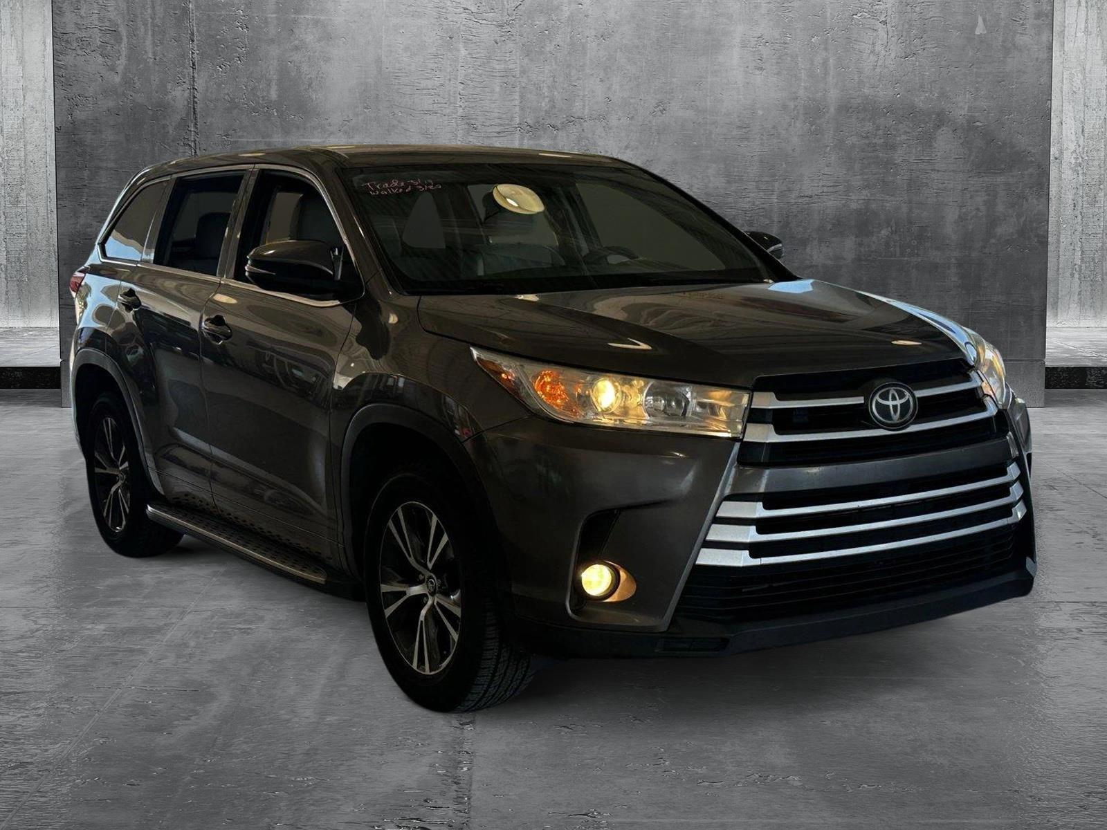 2017 Toyota Highlander Vehicle Photo in Hollywood, FL 33021