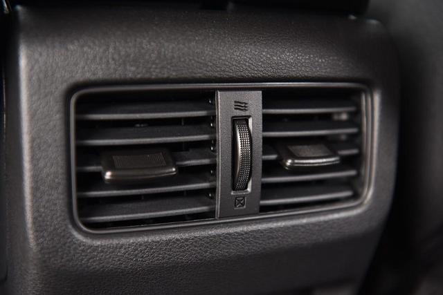 2025 Nissan Rogue Vehicle Photo in Ballwin, MO 63011