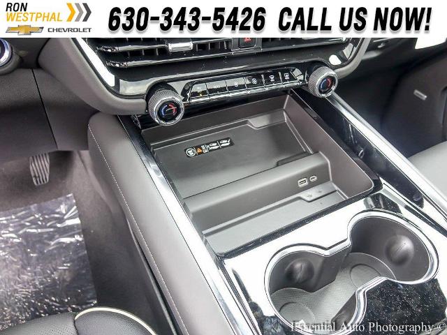 2025 Chevrolet Suburban Vehicle Photo in AURORA, IL 60503-9326