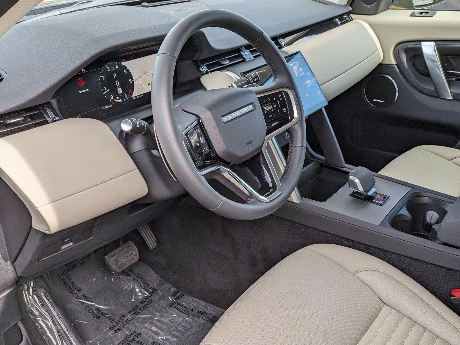 2025 Land Rover Discovery Sport Vehicle Photo in Bethesda, MD 20852