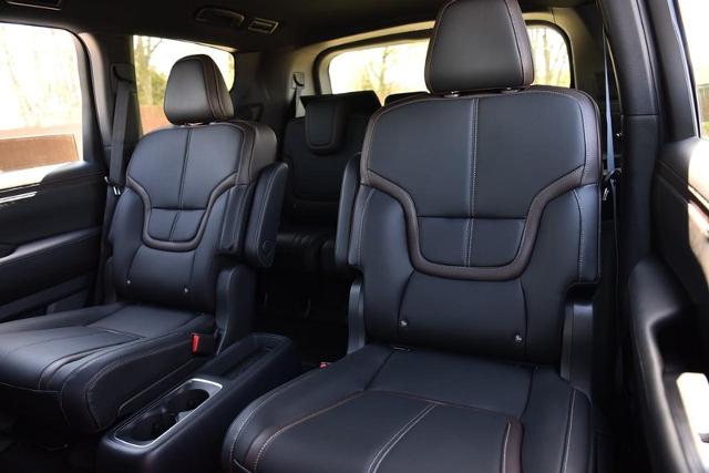 2025 Nissan Armada Vehicle Photo in Ballwin, MO 63011