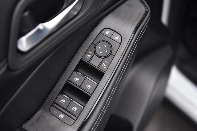 2024 Nissan Rogue Vehicle Photo in Ballwin, MO 63011