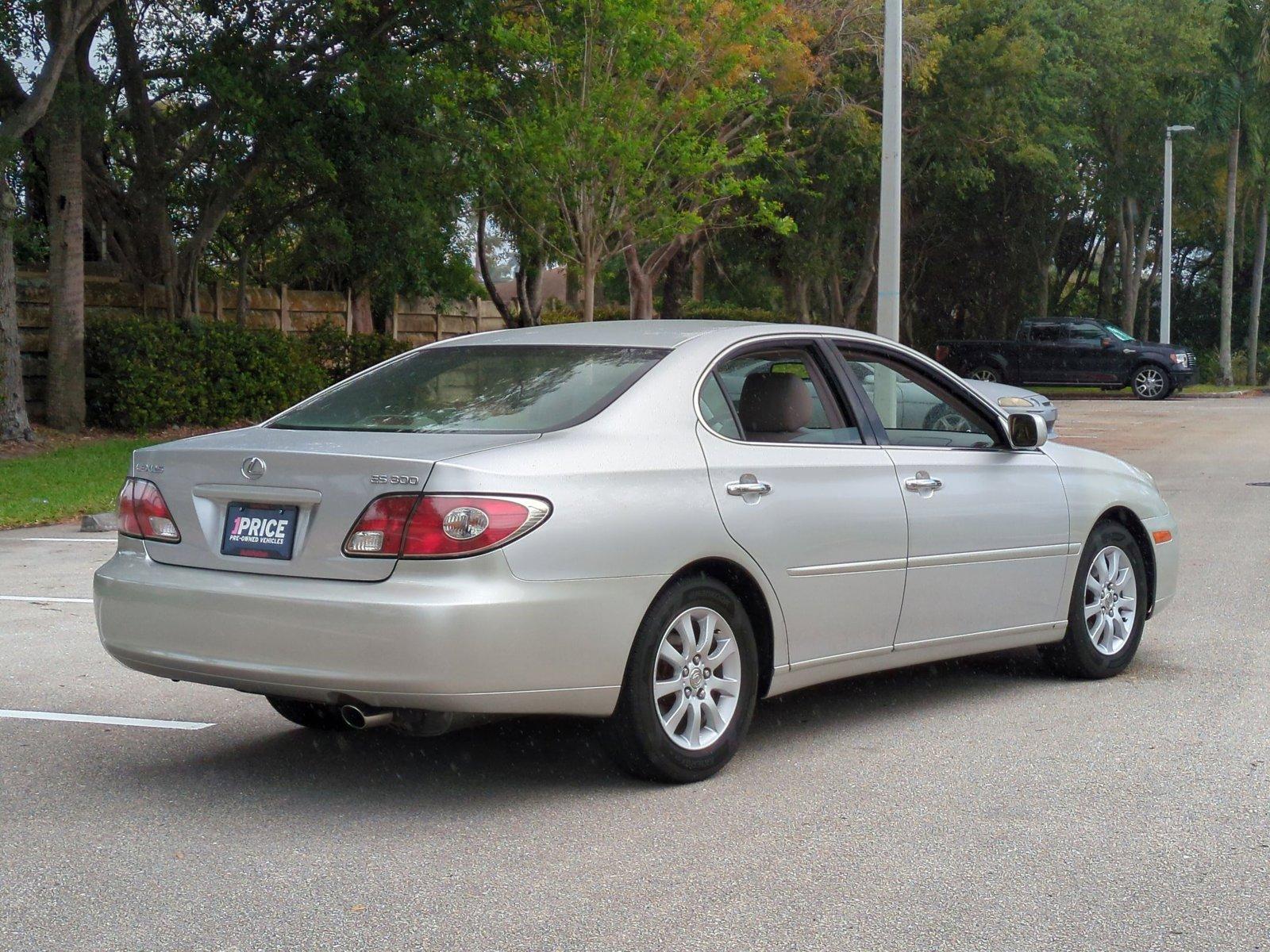 2002 Lexus ES 300 Vehicle Photo in West Palm Beach, FL 33417